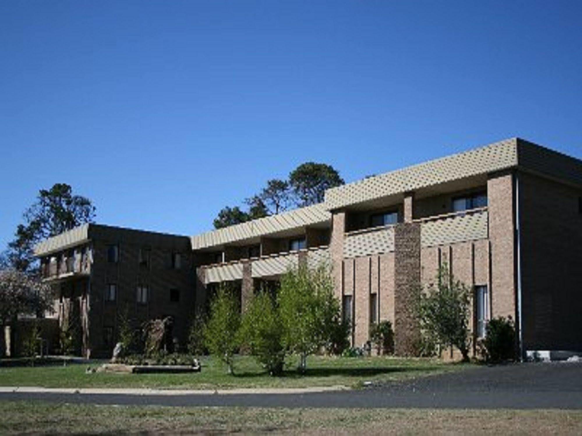 Southern Cross Motor Inn Berridale Exterior photo